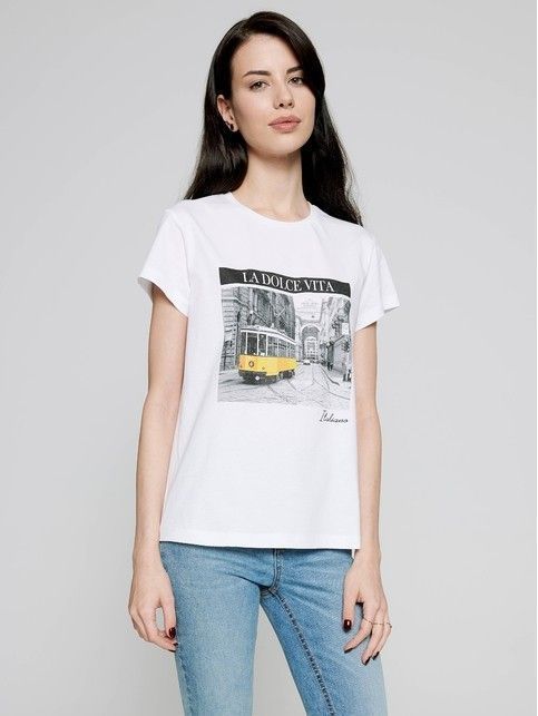Белая хлопковая футболка с принтом "Italia" LD 1112, White, Джемпер женский ⭐️ Белая хлопковая футболка с принтом "Italia" LD 1112 ⭐️
Белая хлопковая футболка с принтом "Italia" LD 1112, White, Джемпер женский ⭐️ Белая хлопковая футболка с принтом "Italia" LD 1112 ⭐️