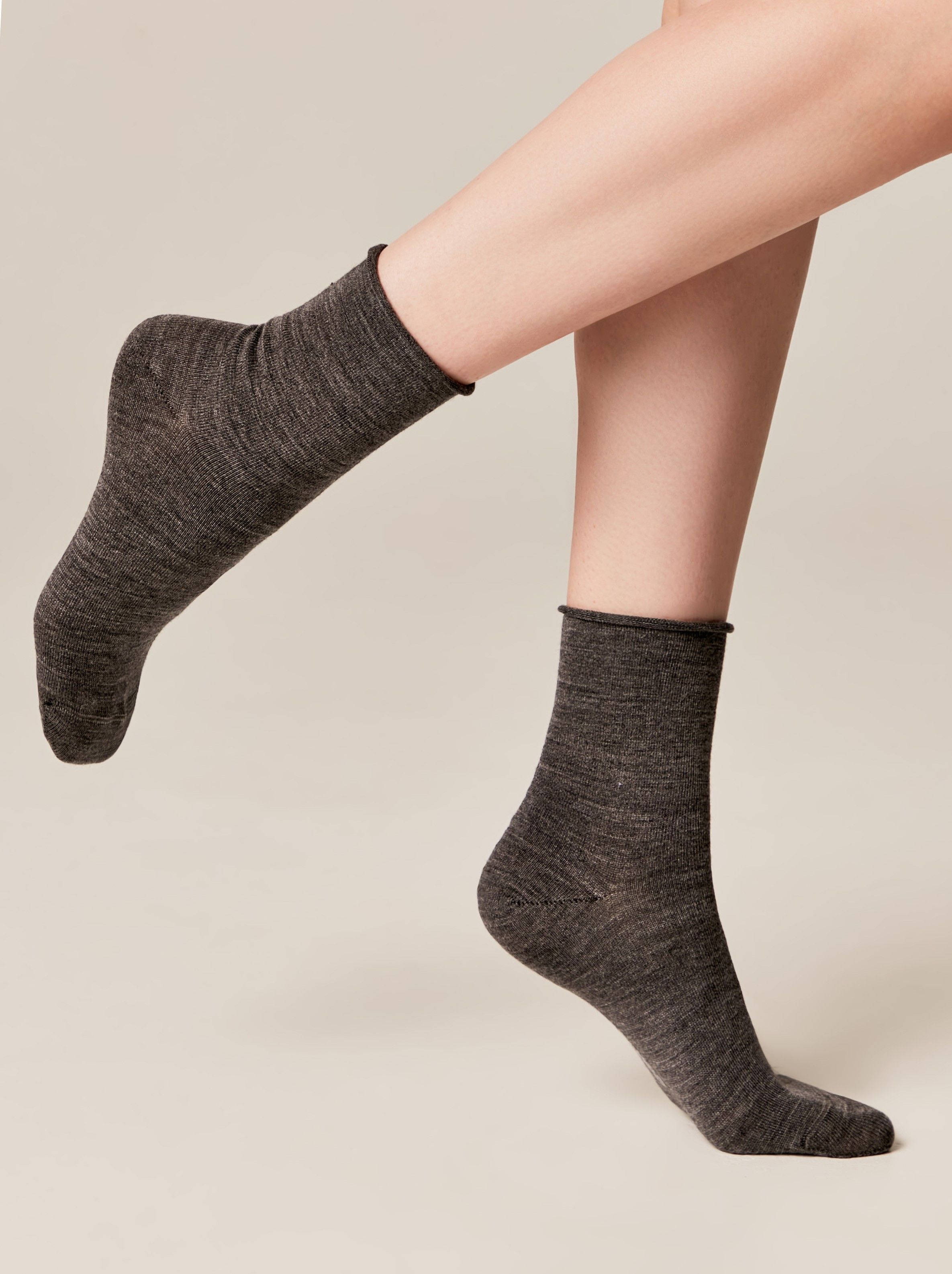 Удлиненные теплые носки с шерстью Conte темно-серого цвета