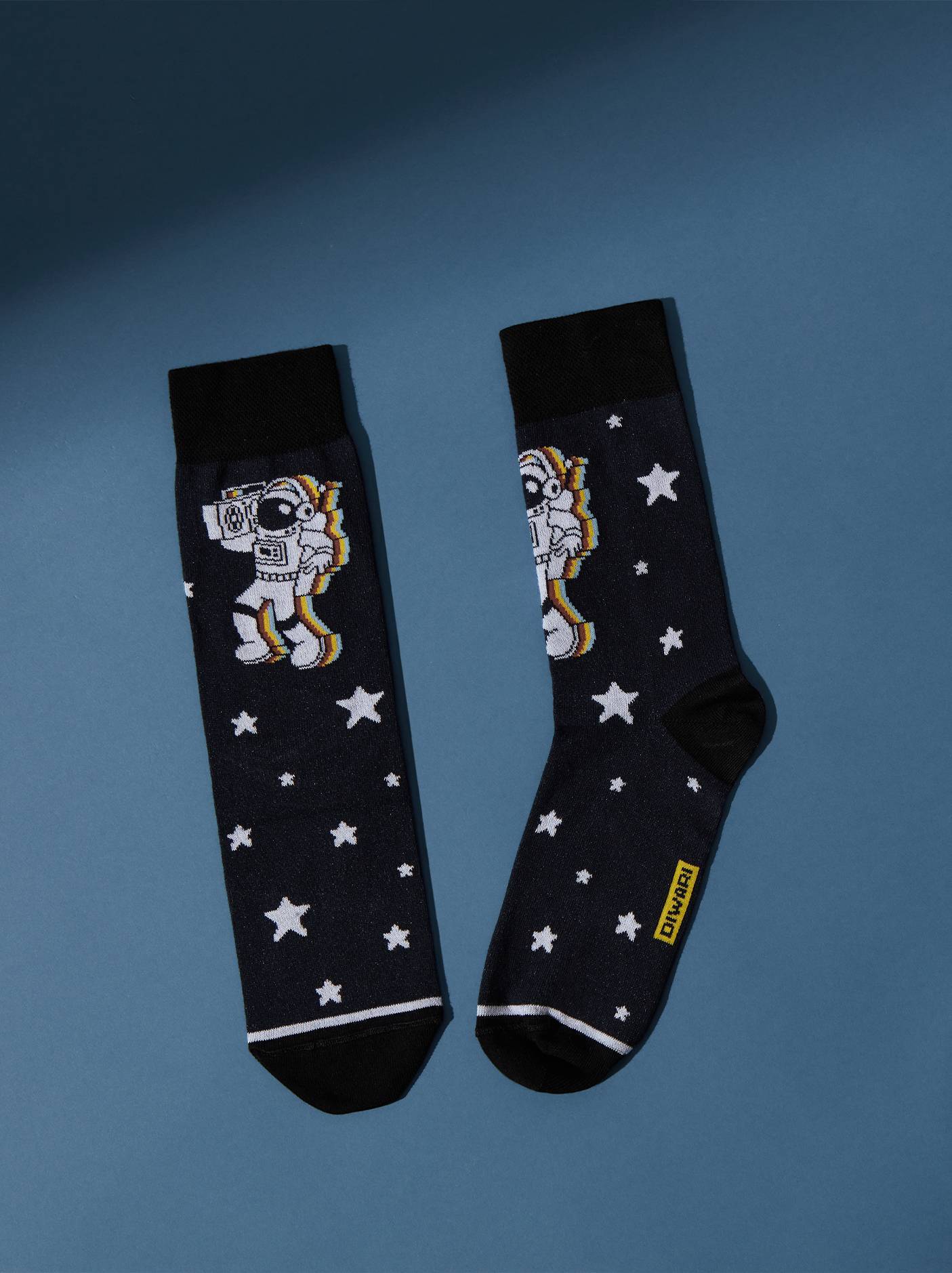 Хлопковые носки HAPPY с рисунком «Космос» Conte темно-синего цвета
