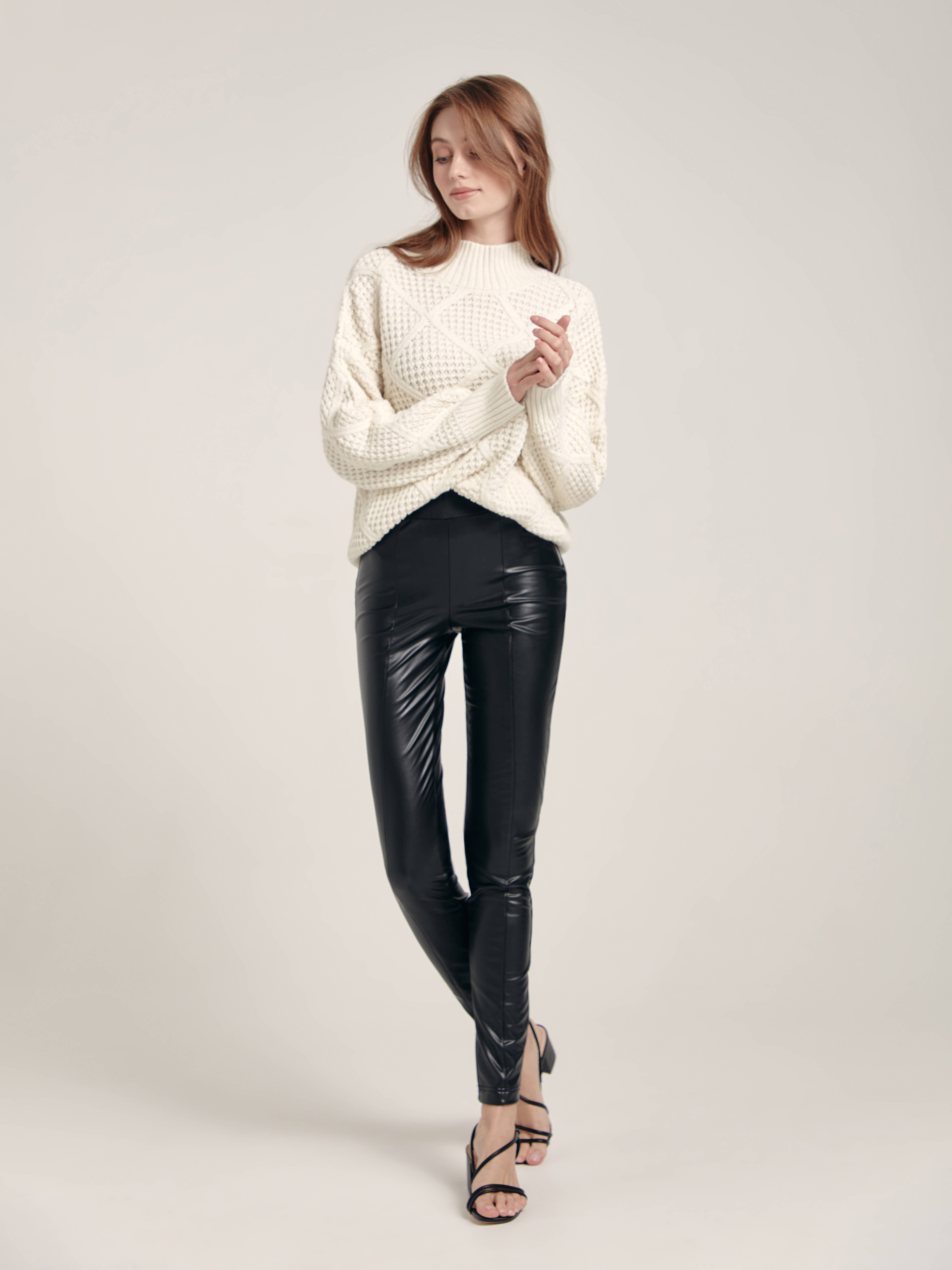 

Леггинсы женские ⭐️ Леггинсы с рельефными швами спереди LLG 1771 ⭐️, Black