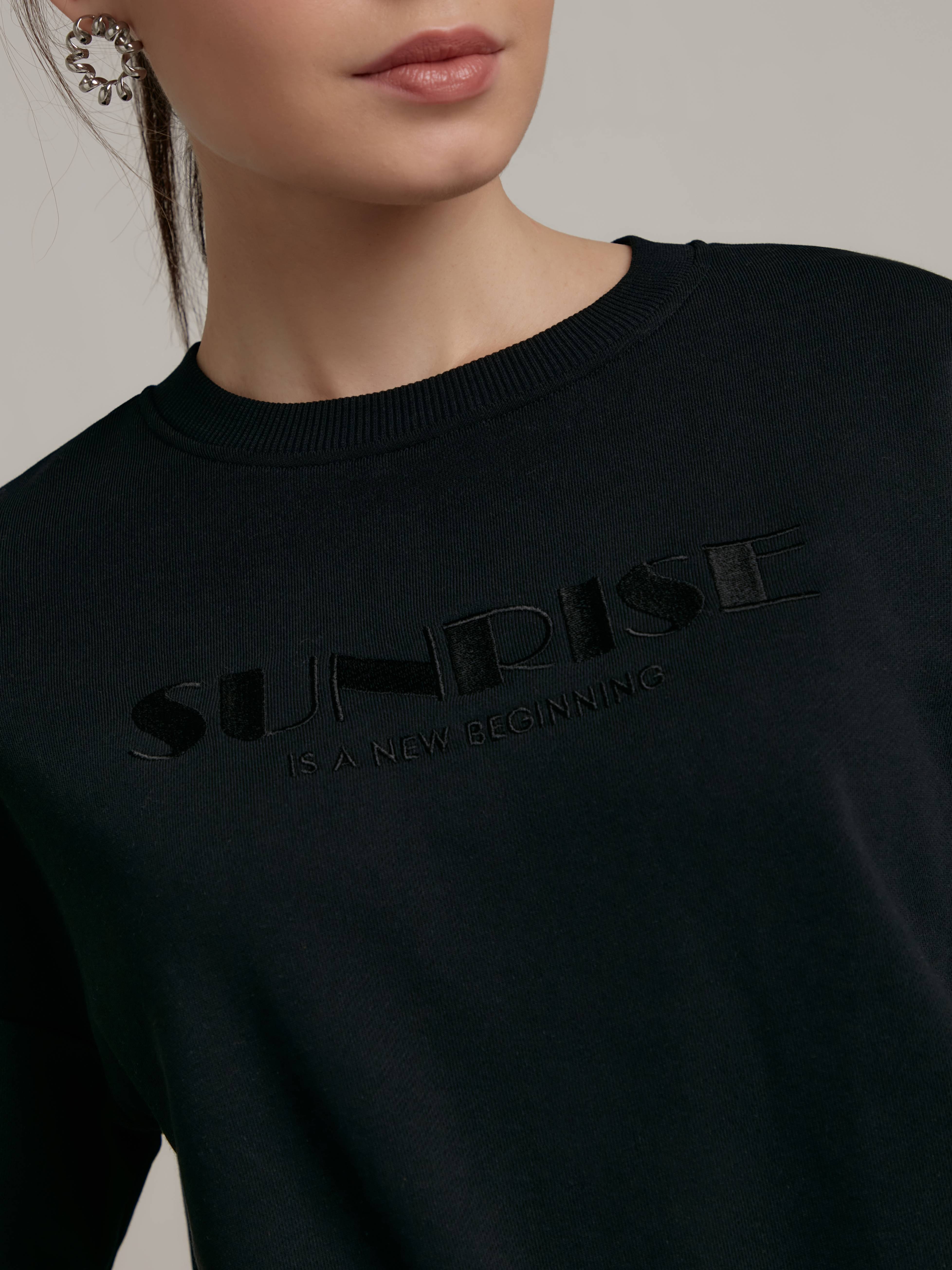 

Джемпер женский ⭐️ Укороченная футболка из футера с вышивкой «Sunrise» LD 2092 ⭐️, Black