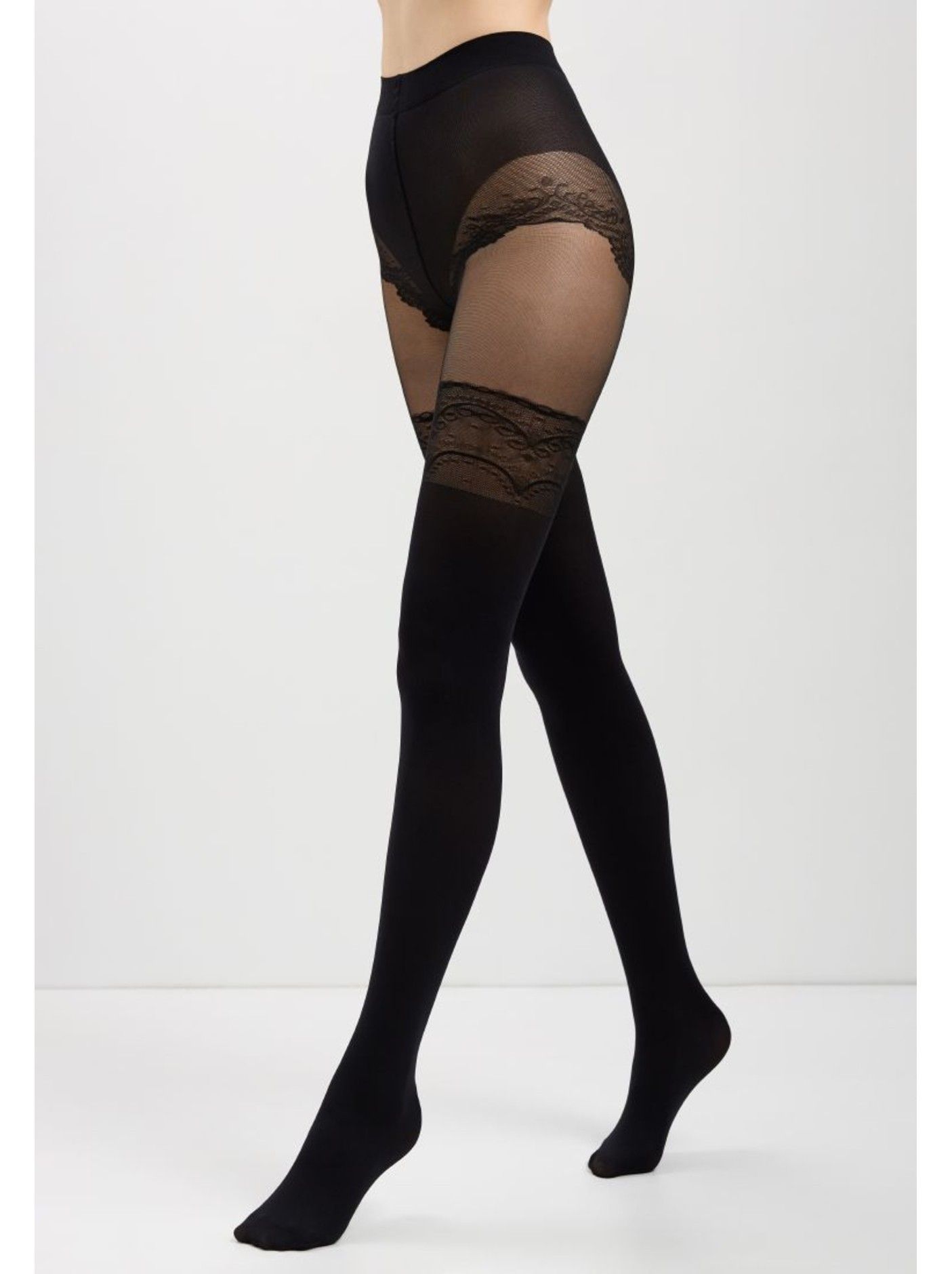 Ресейлік теледидардың порно жұлдыздары Ақ трусикидегі семіз әйелдер бейне