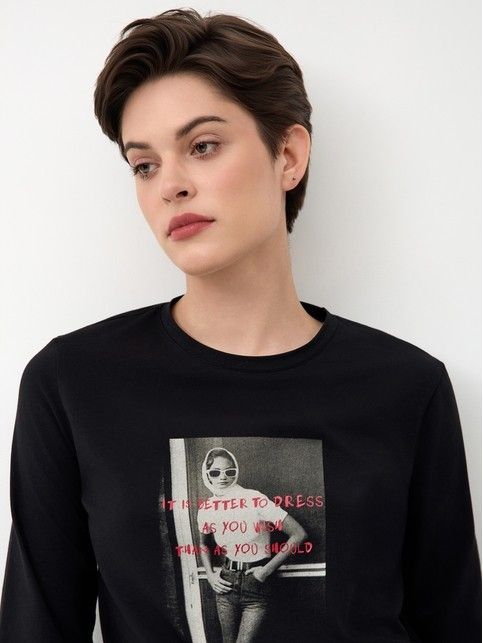 Шорты из костюмной ткани и лонгслив LD 3287 «It is better to dress»