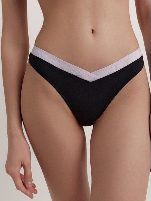 Трусы «бразилиана» с V-образной линией талии и фигурным вырезом FLEXIBLE LBR 2238
