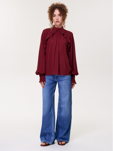 Блуза из вискозы с воланами и рукавом реглан LBL 3476 - купить в интернет-магазине Conte