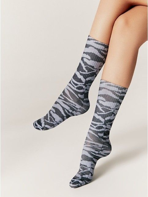 Удлиненные носки из лимитированной коллекции с анималистичным принтом, модель 670