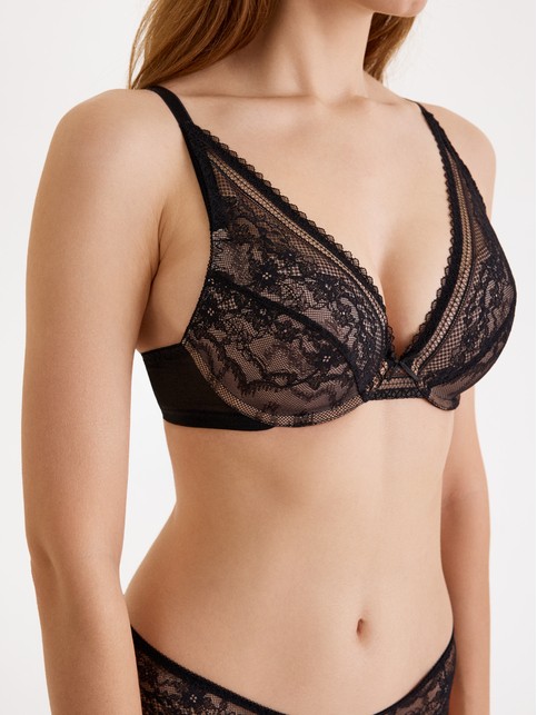 Бюстгальтер push-up с V-образной линией декольте Sakura RB1247