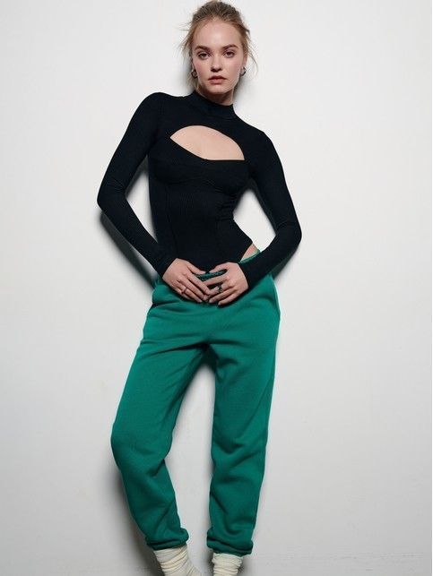Образ с боди и брюками