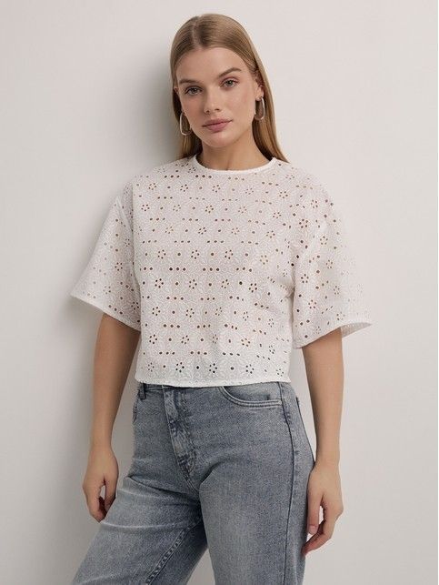 Блуза с вышивкой ришелье LBL 2599