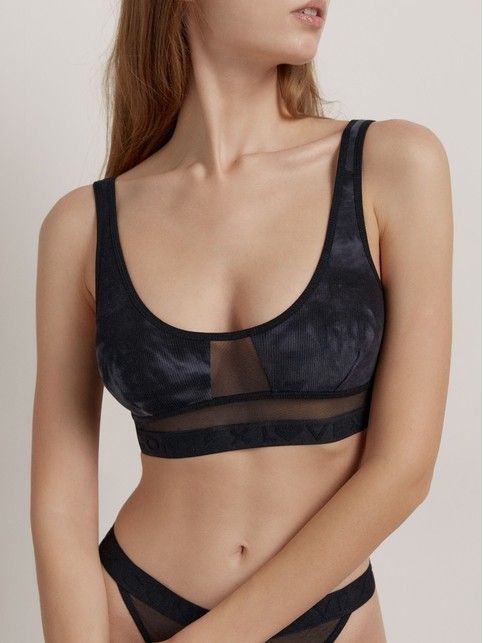 До -40% на серии белья black&white, double conte, grafic lace, rib with mesh, savege, lace waist
