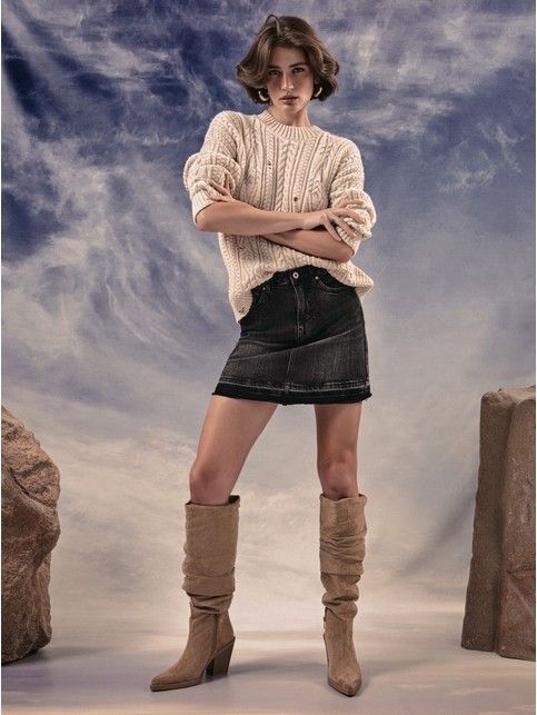 Джинсовая юбка-mini с эффектом потертости CON-687