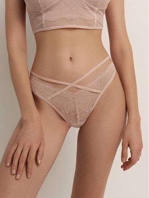 Трусы «бразилиана» из кружева с имитацией стрепов CELEBRATION LBR 1899