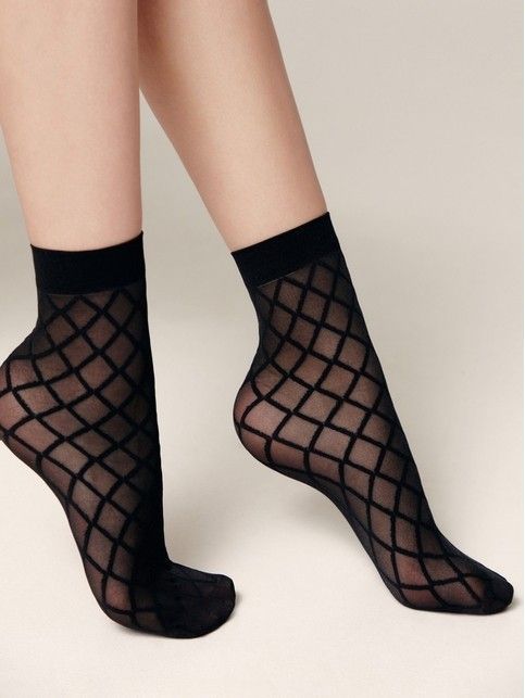 Носки в крупные ромбы