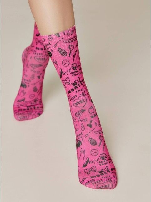 Удлиненные носки из лимитированной коллекции с рисунками "Signs"