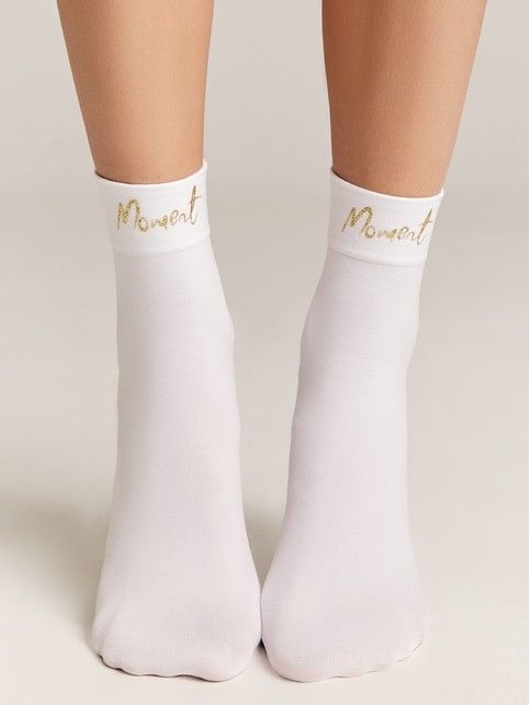 Матовые носки с сияющей термоаппликацией Moment