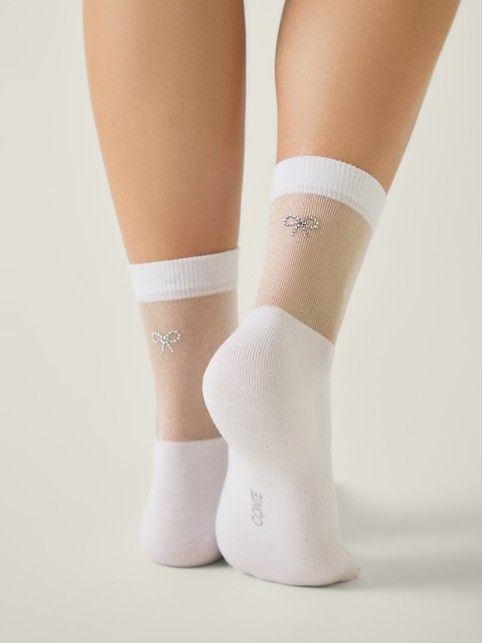 Хлопковые носки со вставкой из прозрачной сетки и стразами в форме бантика