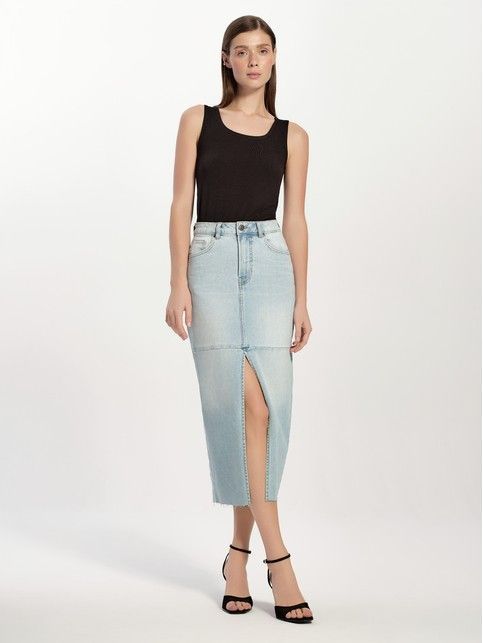 Джинсовая юбка-midi небесно-голубого цвета с разрезом CON-763