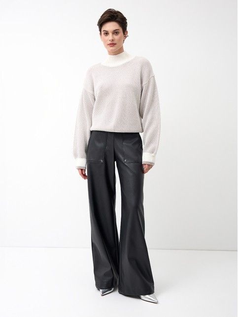 Джемпер объёмного силуэта с воротником-стойкой LDK 24118