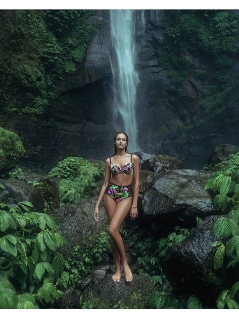 Трусики-слипы с декоративной шнуровкой и с высокой линей талии TROPICAL GARDEN