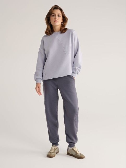 Джоггеры из футера на флисе с фигурными вставками в рубчик LBK 2841