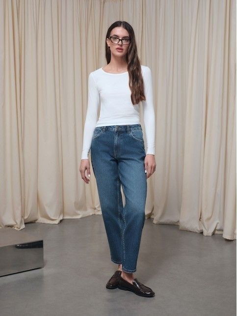 Синие джинсы relaxed mom с эффектом потёртостей СON-814