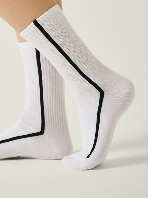 Удлинённые носки с контрастной вертикальной линией - купить в интернет-магазине Conte