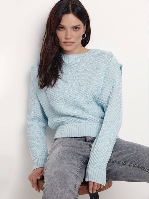 Фактурный джемпер с декоративными воланами LDK 218