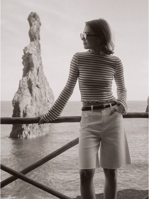 Белые джинсовые шорты с необработанным краем CON-641