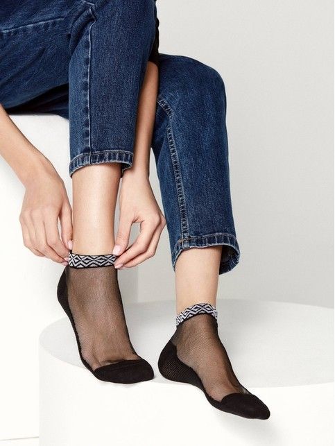 Укороченные носки с прозрачной вставкой