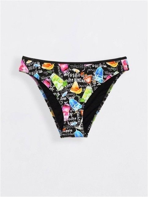 Трусики-бикини со средней посадкой MOJITO