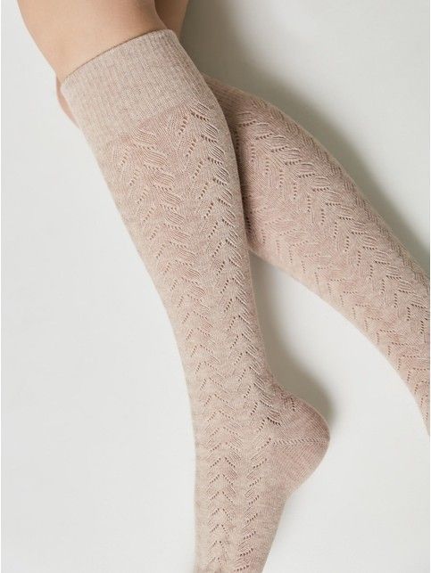 Гольфы из хлопка с ажурным рисунком