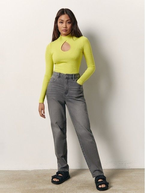 Графитовые джинсы mom с высокой посадкой CON-599