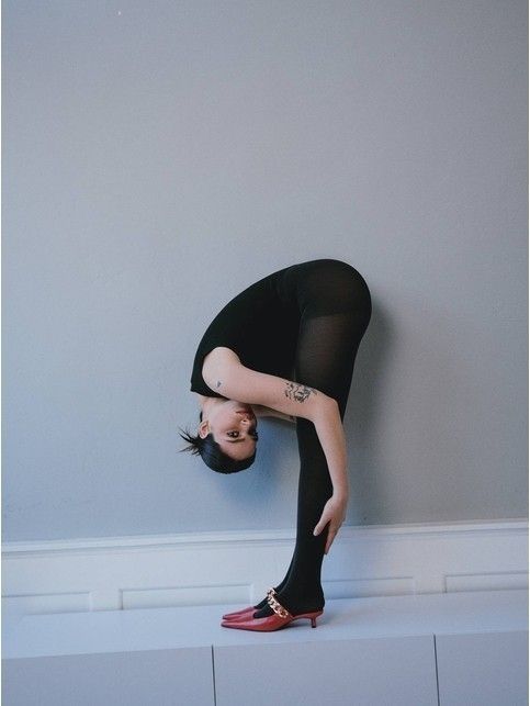 Матовые колготки женские с утягивающими шортиками Velour Active 100 Lycra®
