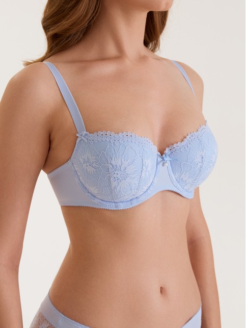 Женские бюстгальтеры