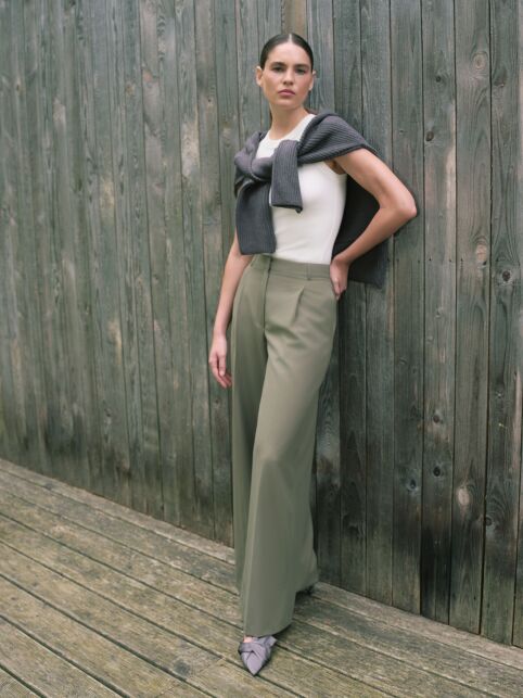 Брюки из костюмного полотна цвета хаки LBK 3258 - купить в интернет-магазине Conte