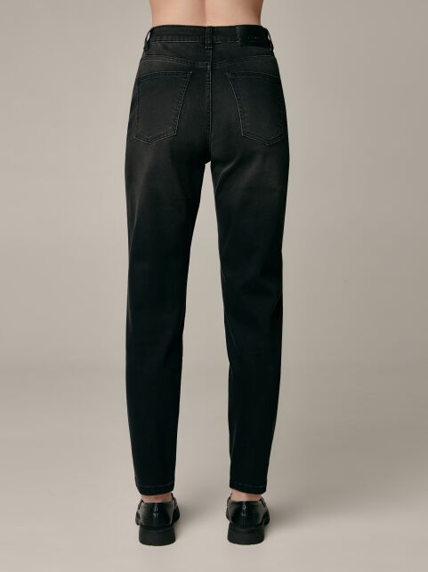 Черные джинсы mom с высокой посадкой и квадратными карманами CON-585 - купить в интернет-магазине Conte