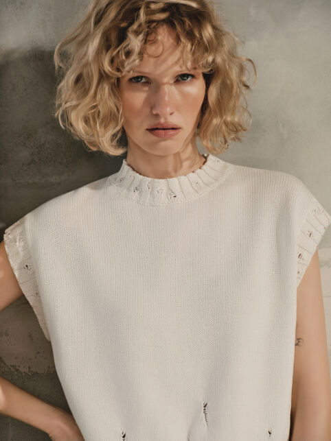 Жилет с имитацией разрывов из пряжи с хлопком LDK2579 - купить в интернет-магазине Conte