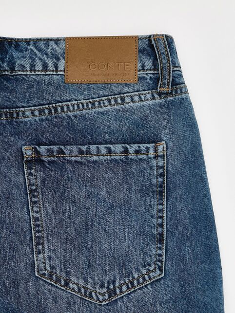 Джинсы relaxed из eco-friendly денима с уникальной варкой по низу CON-842 - купить в интернет-магазине Conte