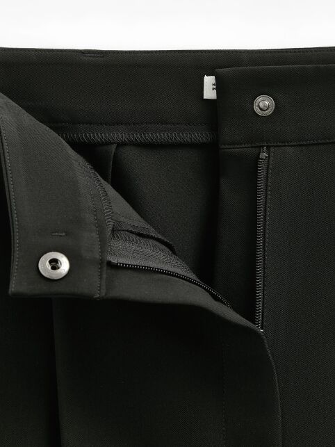 Брюки со складками из костюмной ткани LBK 3401 - купить в интернет-магазине Conte