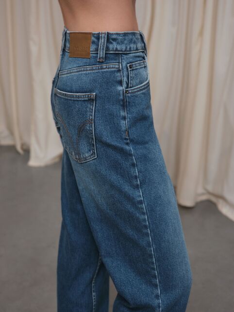 Синие джинсы relaxed mom с эффектом потёртостей СON-814 - купить в интернет-магазине Conte