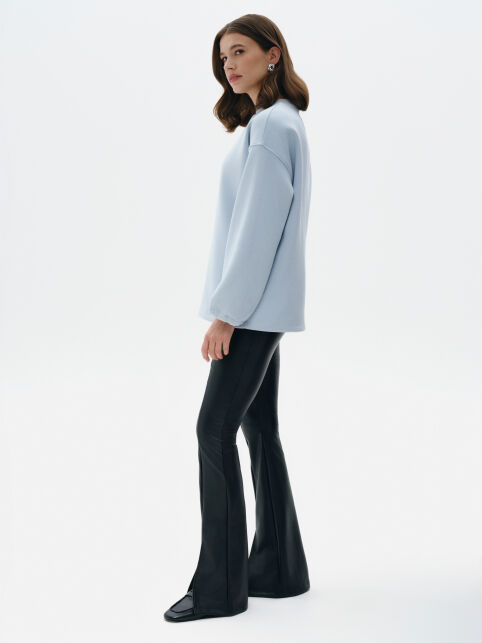 Брюки-клёш из экокожи с разрезами и рельефными швами LBK 3215 - купить в интернет-магазине Conte