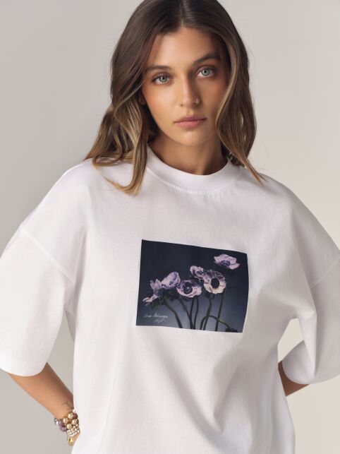 Удлинённая хлопковая футболка Floriography с принтом «Анемоны» LD 3468 - купить в интернет-магазине Conte