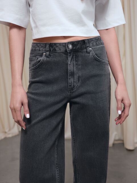 Чёрные джинсы wide leg с эффектом потёртостей и двойными шлёвками CON-802 - купить в интернет-магазине Conte