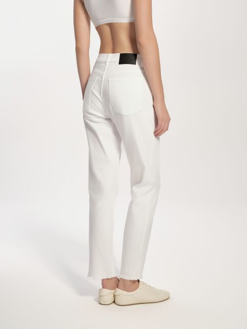 Белые джинсы slim из eco-friendly денима CON-723 - купить в интернет-магазине Conte