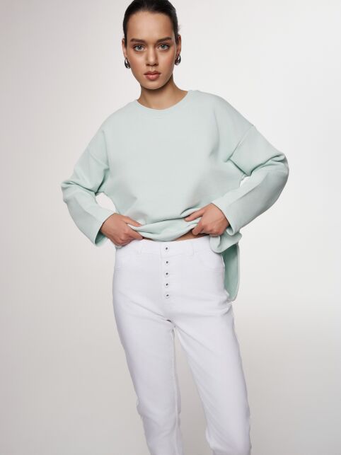 Белые джинсы slim fit с застежкой на пуговицы CON-647 - купить в интернет-магазине Conte