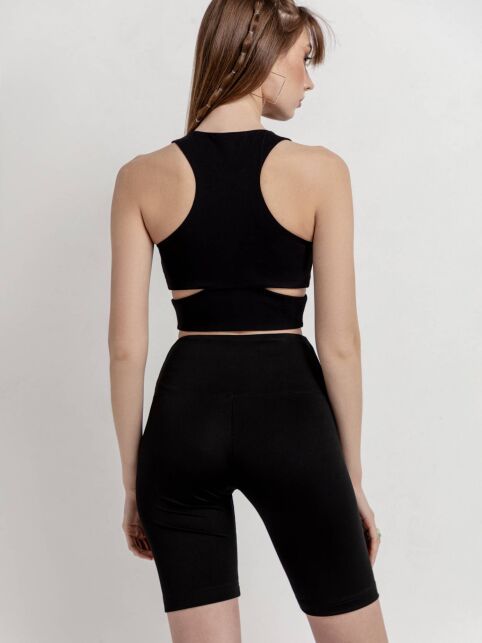 Укороченный спортивный топ с фигурными вырезами по бокам LTD 1717 Укороченный спортивный топ с фигурными вырезами по бокам LTD 1717 - купить в интернет-магазине Conte