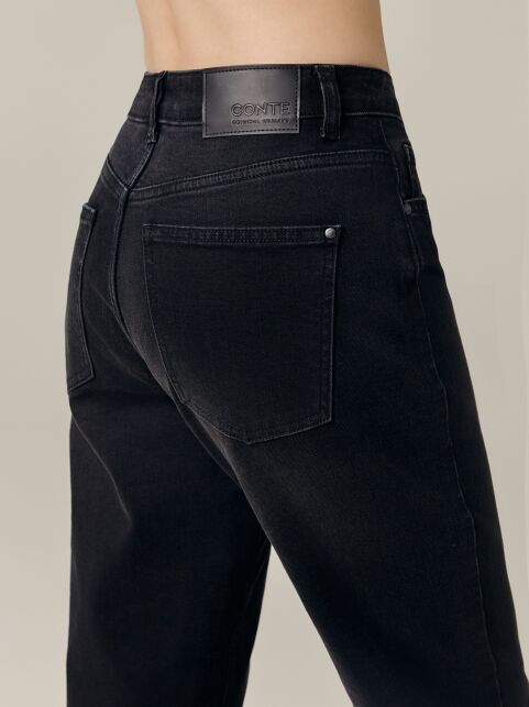 Черные джинсы mom с эффектом потертости из eco-friendly денима CON-662 - купить в интернет-магазине Conte