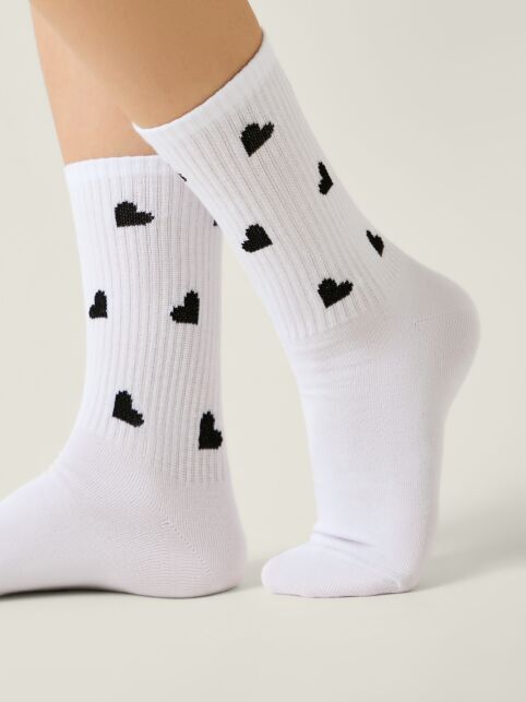 Удлинённые белые носки ACTIVE из хлопка с рисунком «сердечки» - купить в интернет-магазине Conte