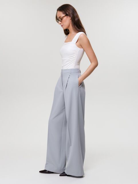 Топ с широкими бретелями и драпировкой LBL 3498 - купить в интернет-магазине Conte