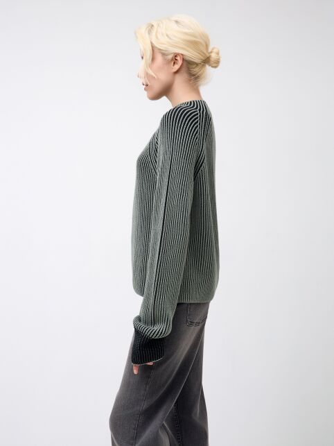 Джемпер объёмного силуэта с воротником стойкой из пряжи с хлопком LDK 24121 - купить в интернет-магазине Conte